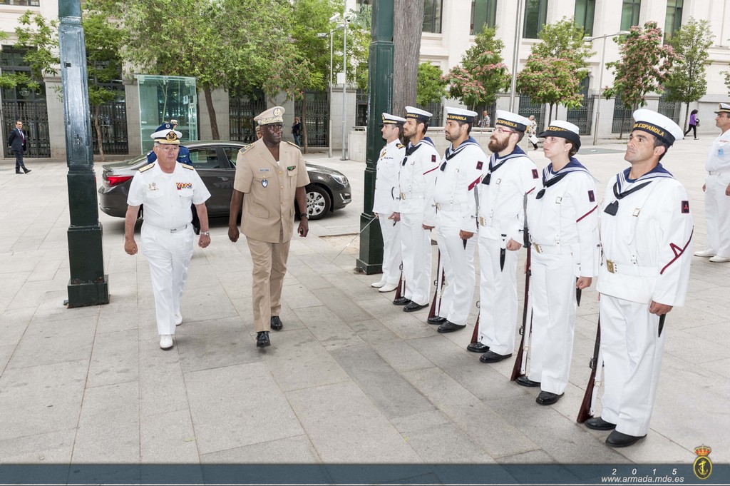 El AJEMA recibió al Jefe de Estado Mayor de la Armada en Senagal a su llegada al Cuartel General